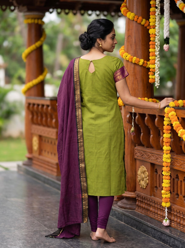 Yathra Green Checks Chettinad Cotton Kurti Set ( Set of 2)