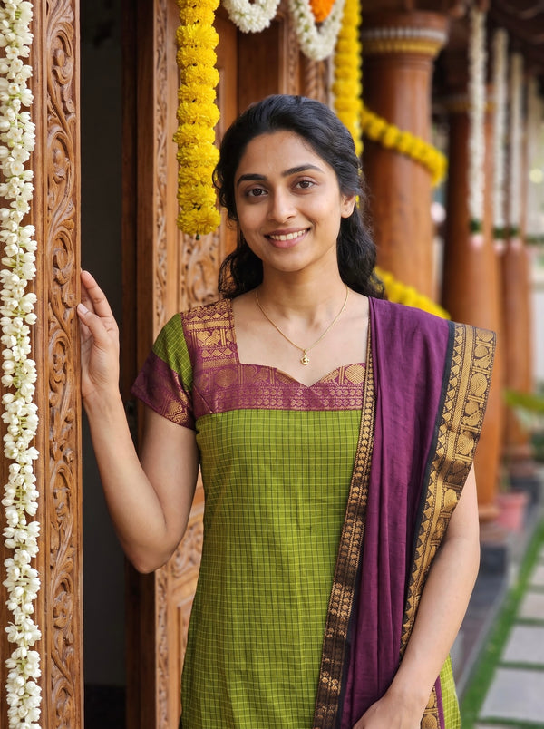Yathra Green Checks Chettinad Cotton Kurti Set ( Set of 2)
