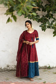 Kayalvizhi Maroon and Blue