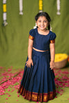 Ezhili Navy Croptop & Skirt mini (Set of 2)