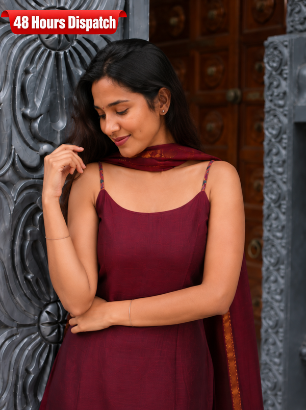 Riddhi Maroon Sleeveless Chettinad Cotton Kurti Set ( Set of 2 )