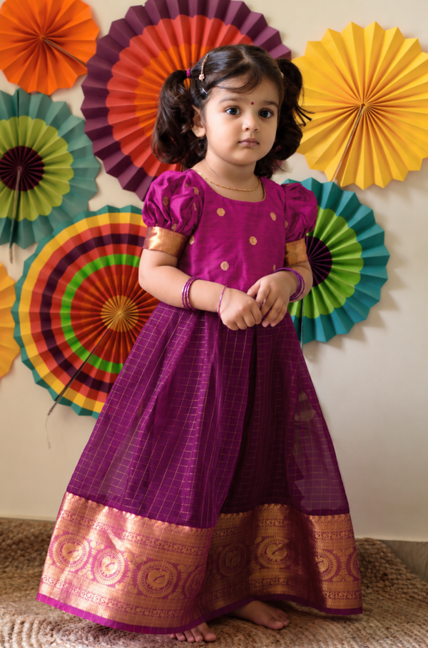 Saatvika magenta mini