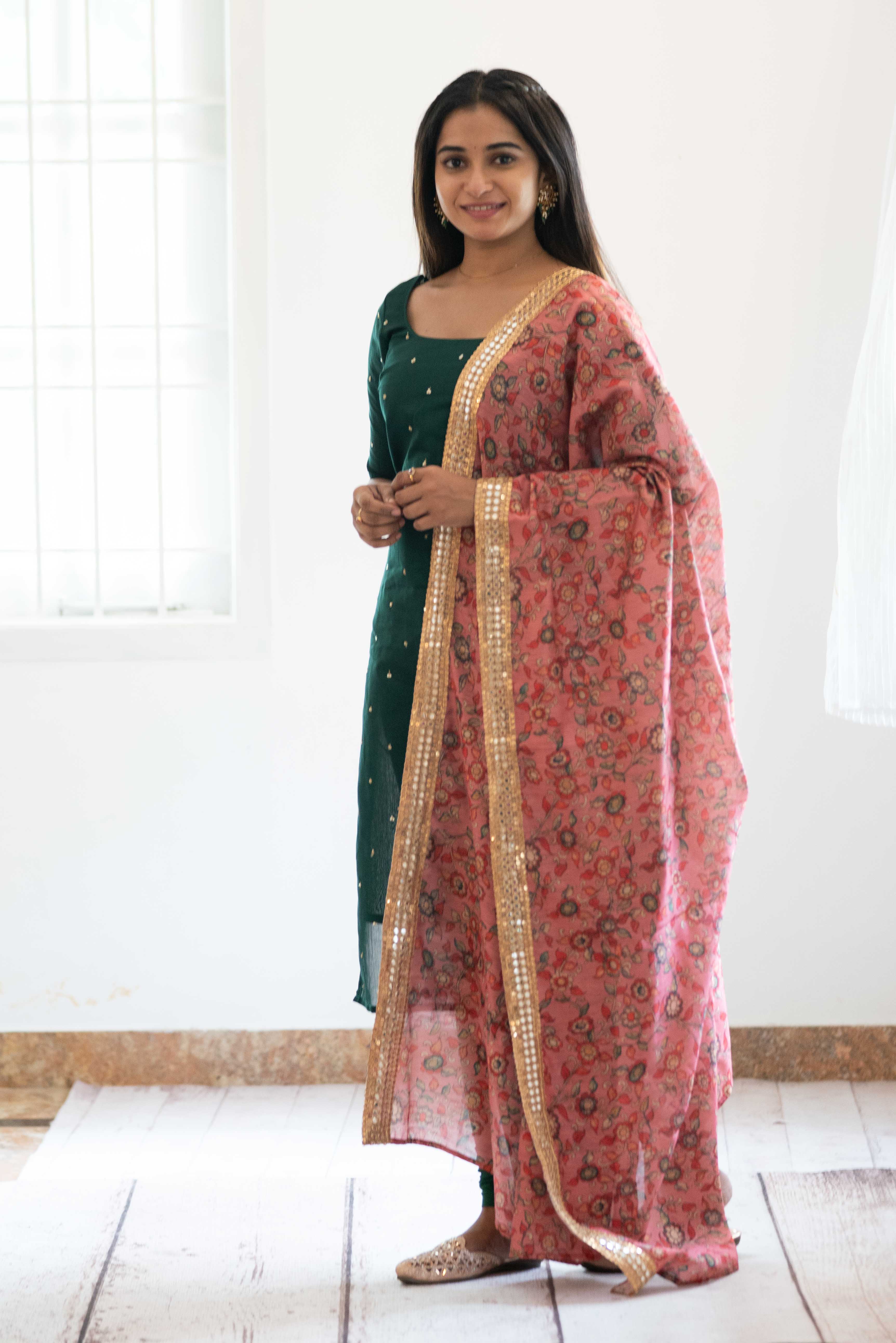 Chanderi Silk Kurta and Trousers - URVA SET – Upasana Auroville