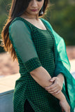 A stylish cotton kurti perfect for summer. This green kurta style ladies kurti comes with organza half sleeve, cotton straight cut and a lightweight organza dupatta.
