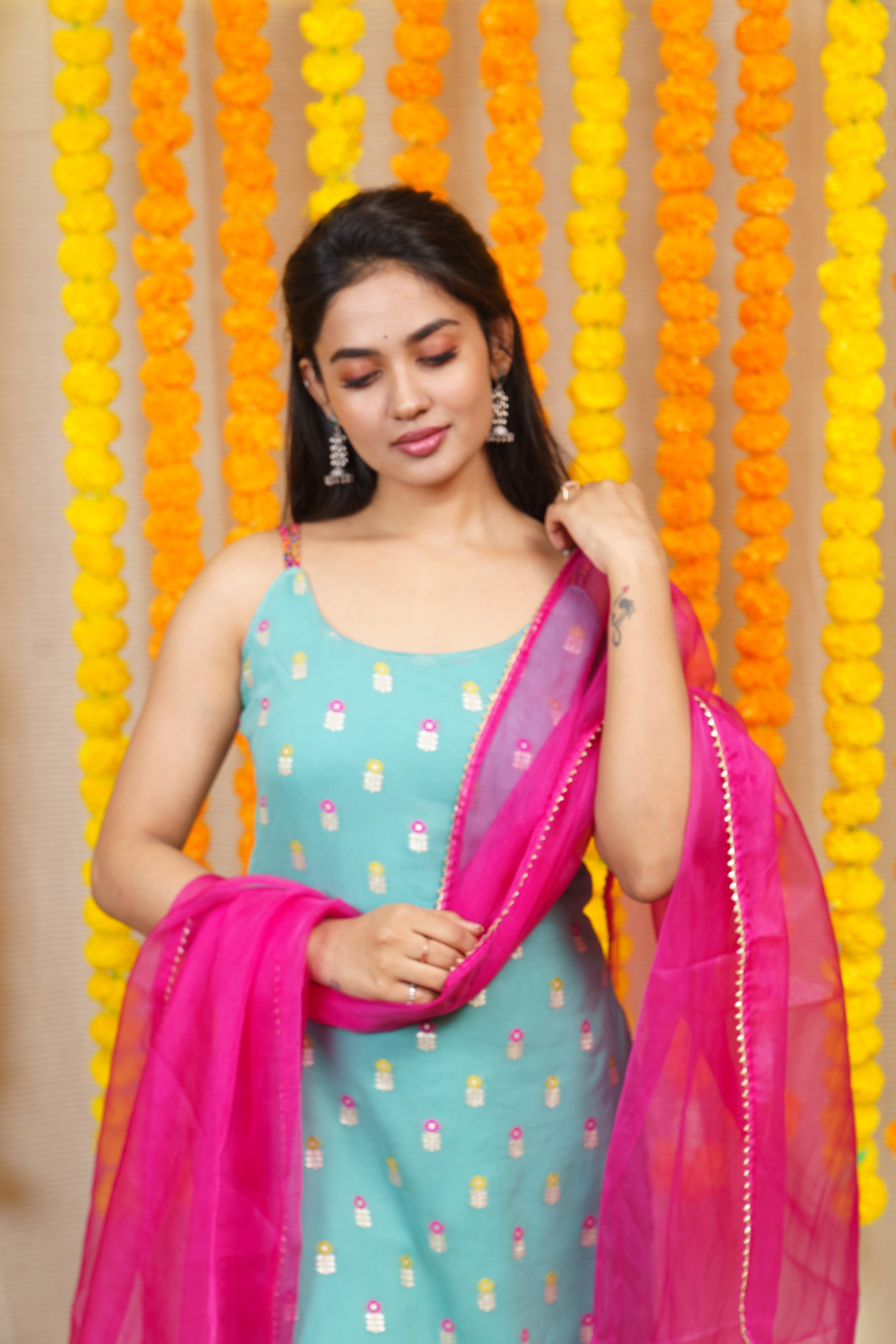 Buy Navy Blue Skirt Suit With Pink Lehariya Printed Dupatta And A Flared  Kurti With Gotta Patti And Zardosi Embroidered Floral Motifs Online - Kalki  Fashion