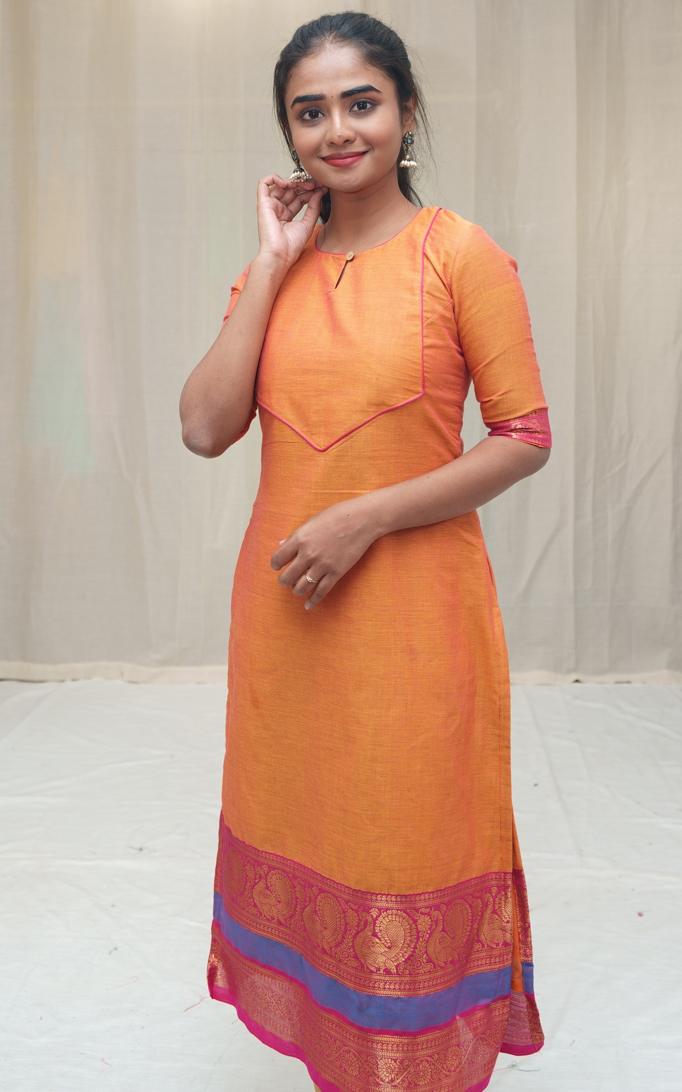 Buy Rust Orange Golden Chanderi Kurti with Rust Silk Pants & Banarasi Dupatta  Kurti Set - Kurti Sets Online in India | Colorauction