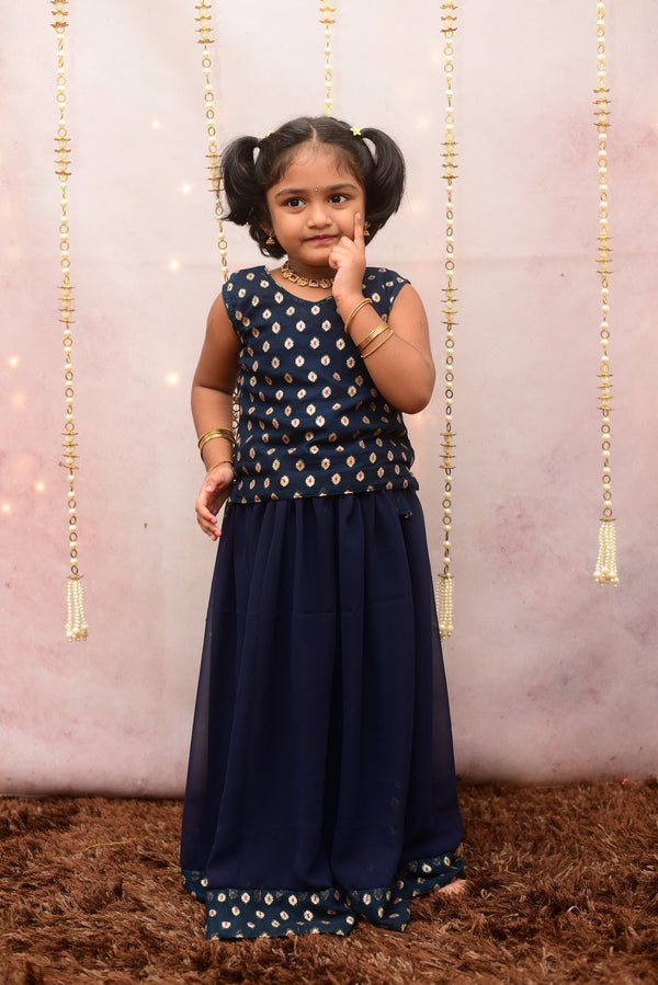 KirthiNavy mini