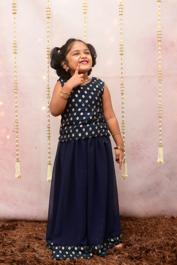 KirthiNavy mini