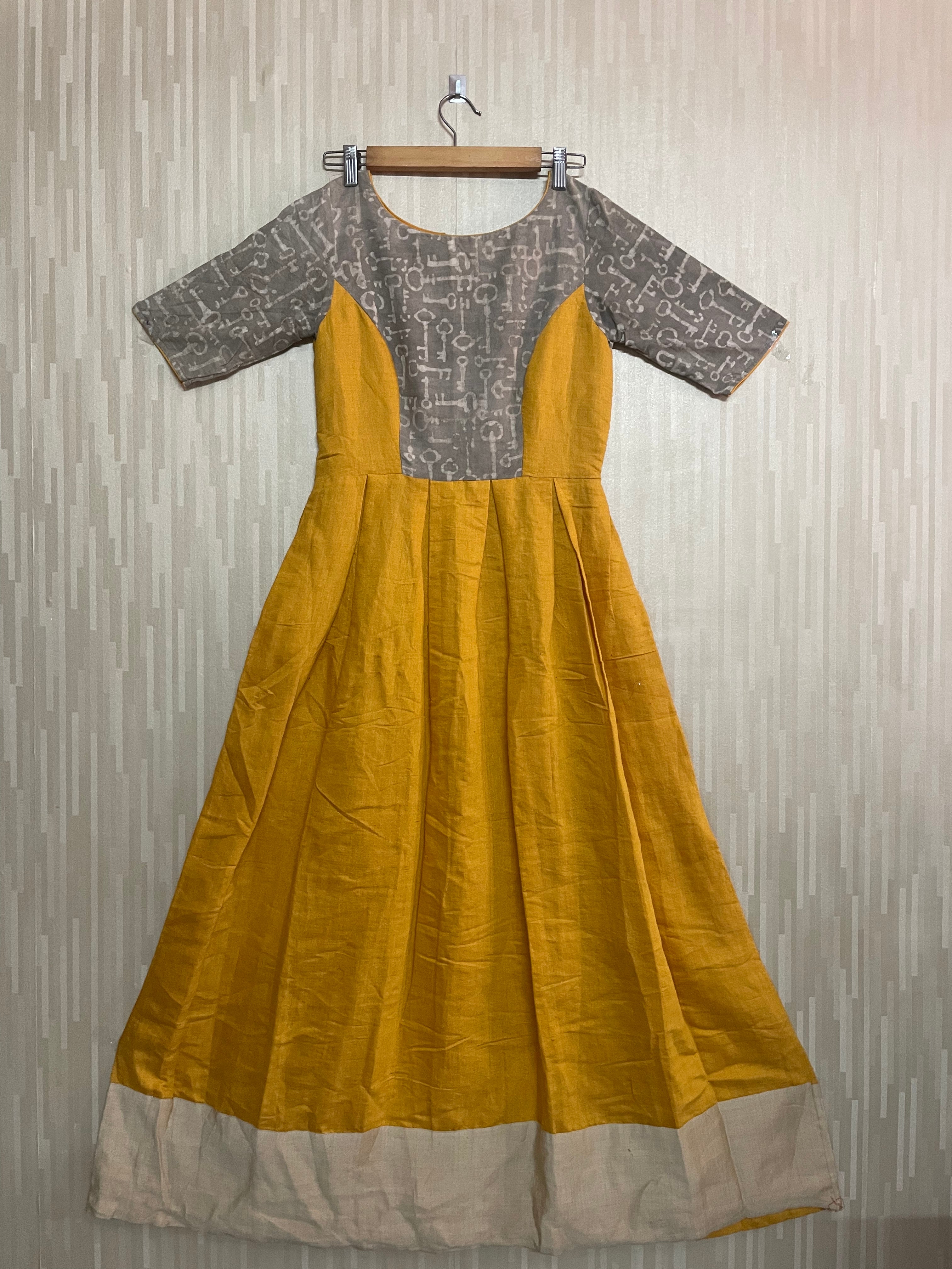 21 Kurti from old saree designs || Saree reuse Ideas | Saree designs,  Designer saree blouse patterns, Kurti designs party wear